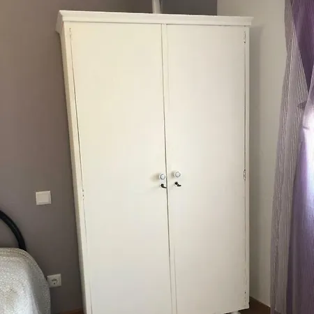 ゲストハウス Belavista & Pool