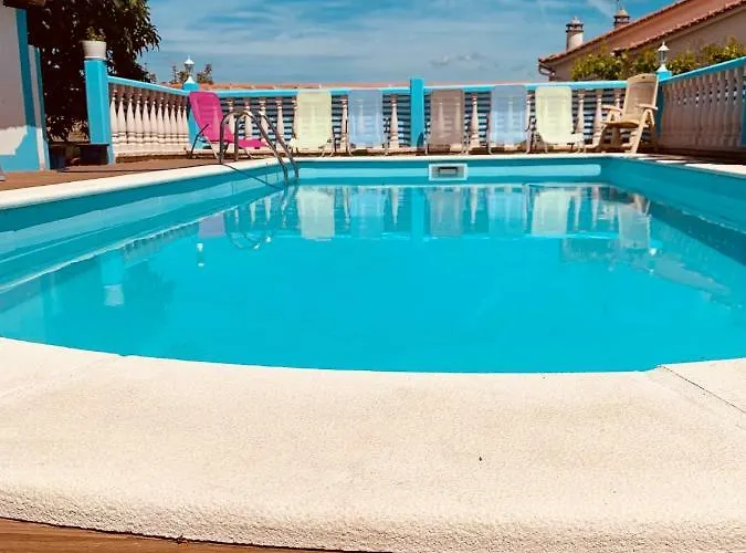 בית הארחה Belavista & Pool 4*